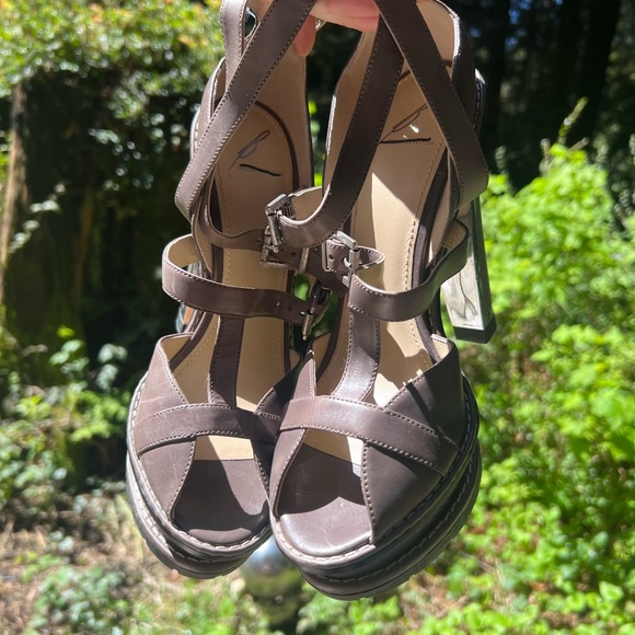 Brian Atwood Leather Lucite Platform Sandals Heels - Picture 9 of 12